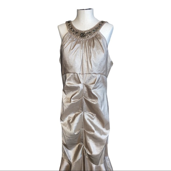 R & M Richards NWT size 14 plus size Mermaid Metallic Taupe Formal Gown wedding - Picture 4 of 15